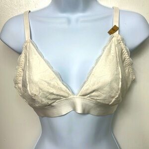 Pink Victoria’s Secret Cream color Bralett, adjustable straps, 3 chest settings